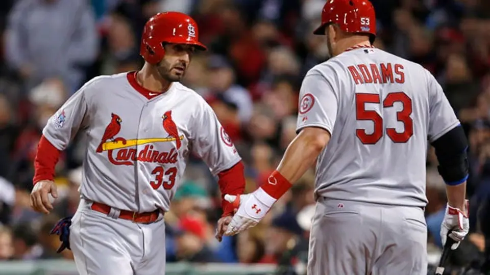 San Luis aprovecha errores de Boston y empata la Serie Mundial