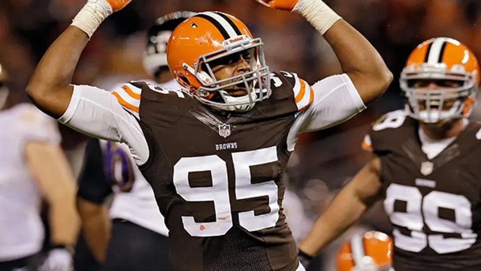 Cleveland deja a Baltimore a orillas de postemporada