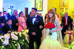 'Chuy' Corona se casó por la iglesia