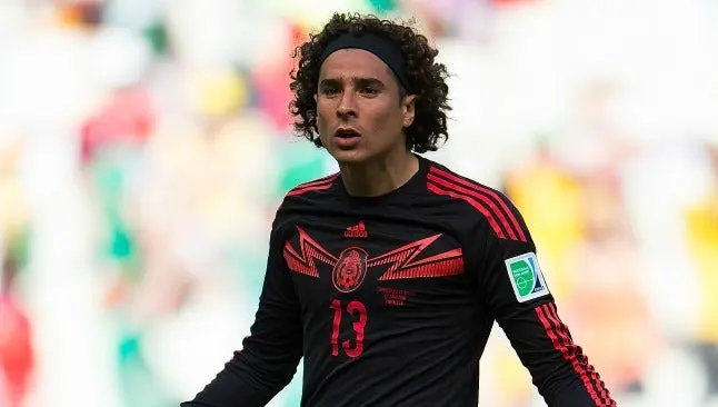 Guillermo Ochoa durante partido en el Mundial de Brasil | MEXSPORT