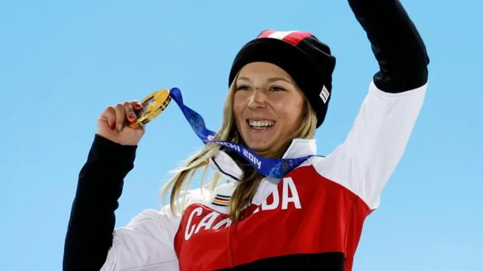 Howell se lleva el oro en esquí estilo libre