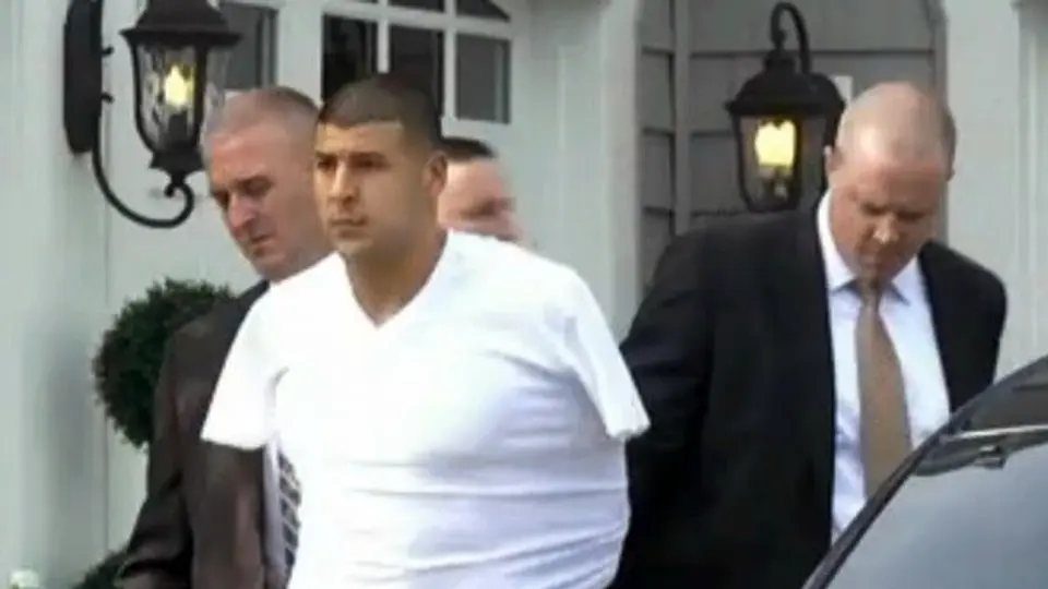 Aaron Hernández, acusado por homicidio