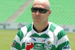 Santos Laguna homenajeará al 'Pony' Ruiz