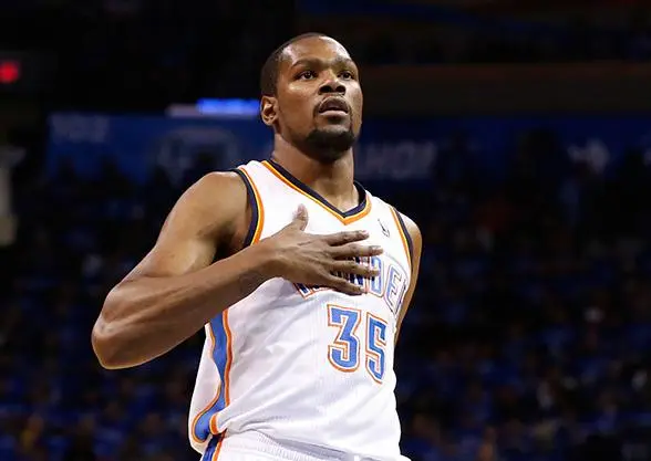 Durant, LeBron y Paul, en el quipo ideal de la NBA