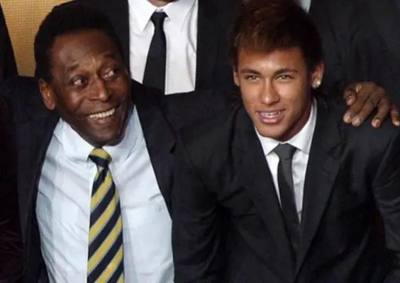 Pelé y Neymar se despiden de la Combi