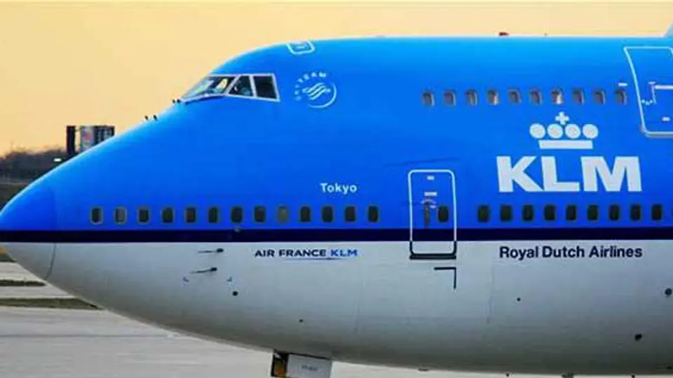 Aerolínea ofrece disculpas por mofa del Tri