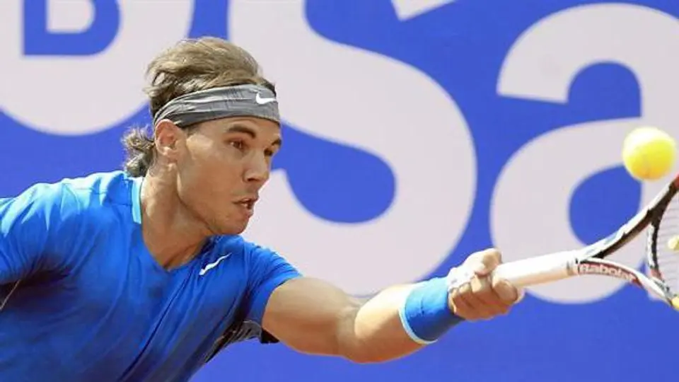 Nadal sufre para avanzar en Abierto de Barcelona