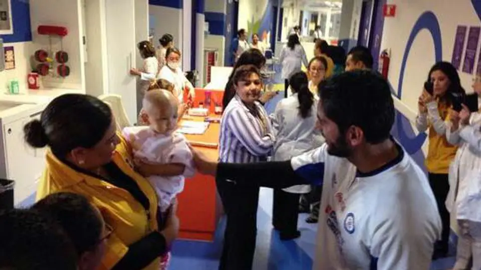 Cruz Azul visita Hospital de Oncología en Querétaro