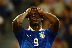 Balotelli cancela cita con ministra...¡porque quería dormir!