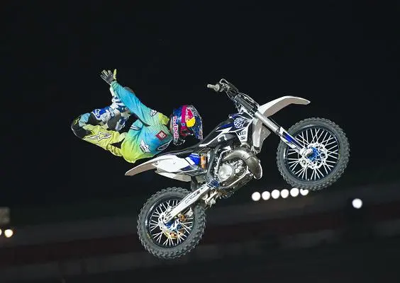 Levi Sherwood, primero en clasificación de Red Bull X-Fighters