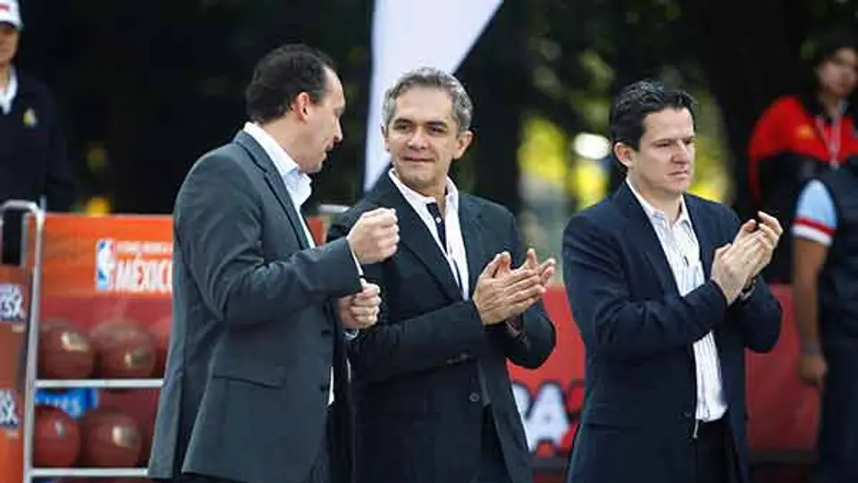Mancera asegura respaldo total a la F1 en el DF