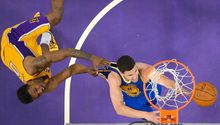 Lakers registra peor racha al caer con los Warriors