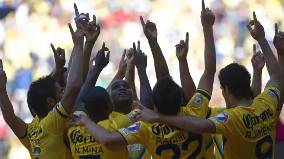América golea en honor a Chucho Benítez