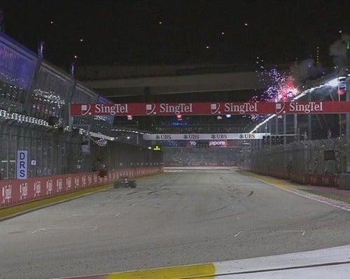 La bandera de cuadros ondeó para Sebastian Vettel | ESPECIAL