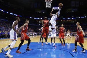 Durant y el Thunder consiguen su primera victoria ante Rockets