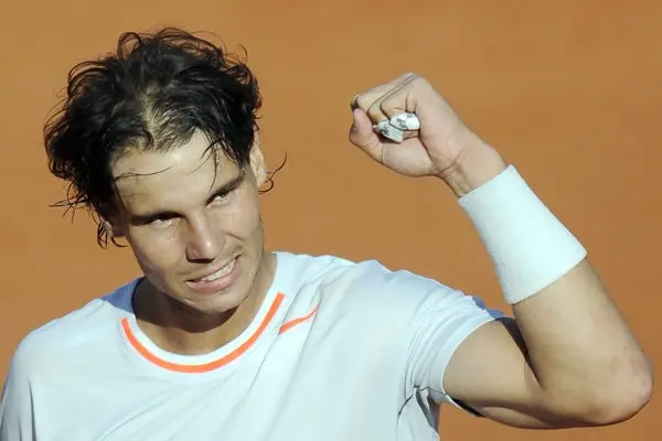 Rafael Nadal supera difícil prueba y se mete a Octavos