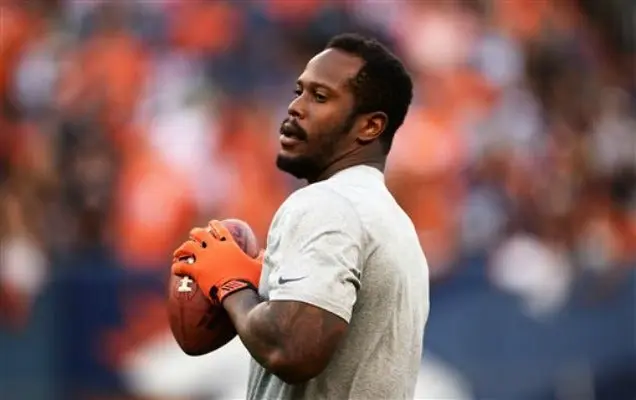 Von Miller, suspendido por violar política de drogas en la NFL