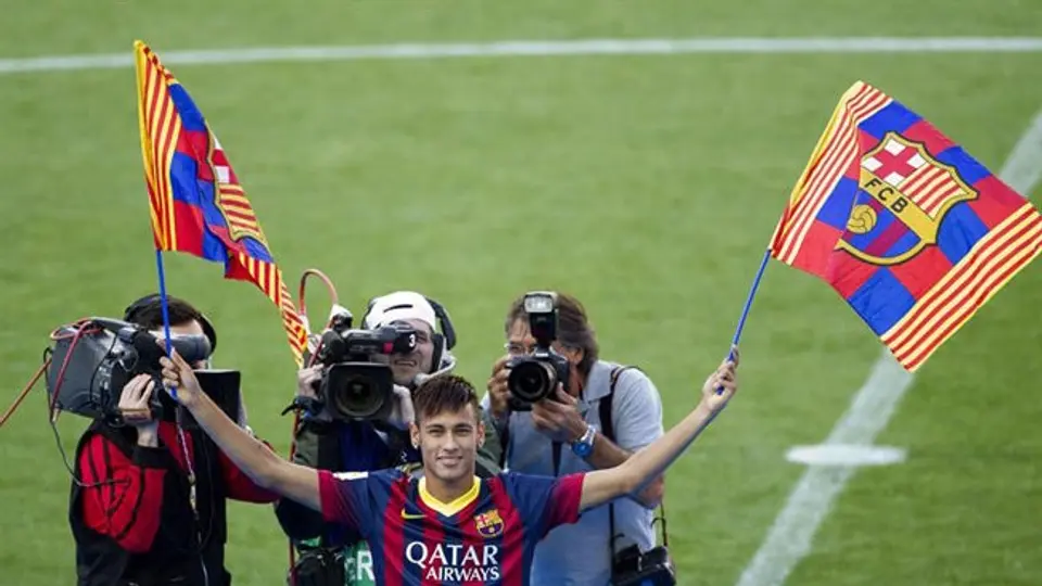 Neymar, el segundo fichaje más caro de la historia del Barcelona