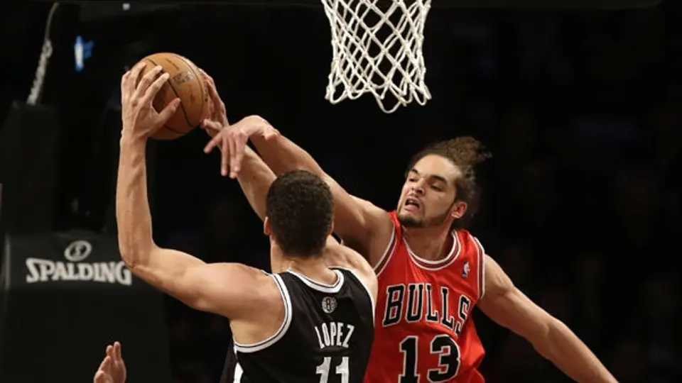 Bulls gana e iguala serie ante Nets
