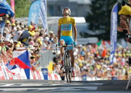 Nibali logra su tercera victoria en el Tour de Francia