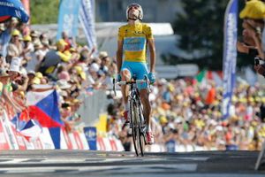 Nibali logra su tercera victoria en el Tour de Francia