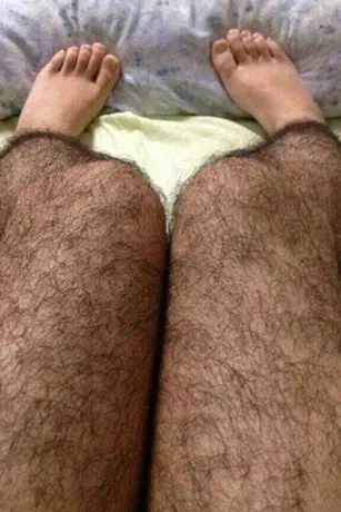 Medias de la 'pierna peluda' para ahuyentar acoso masculino