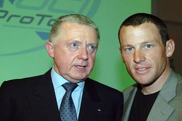 Ex presidente de la UCI pone en duda credibilidad de Armstrong