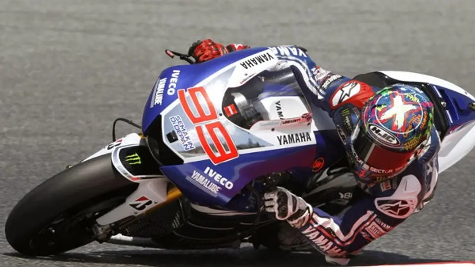 Jorge Lorenzo gana con autoridad en Montmeló