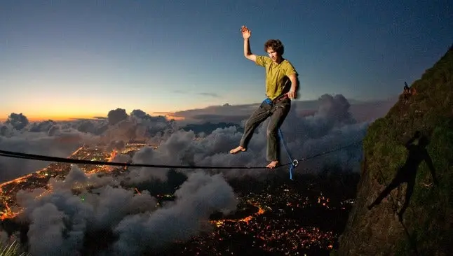 Slackline, deporte de equilibrio extremo