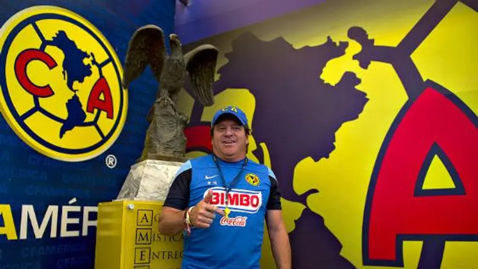 Miguel Herrera debuta en Twitter