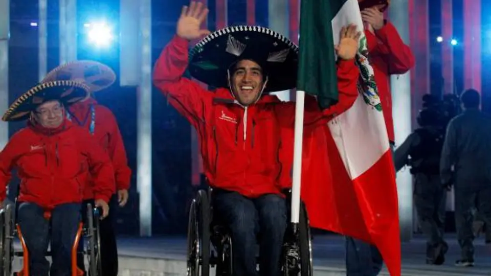 Arly Velásquez no finaliza prueba de descenso en Sochi