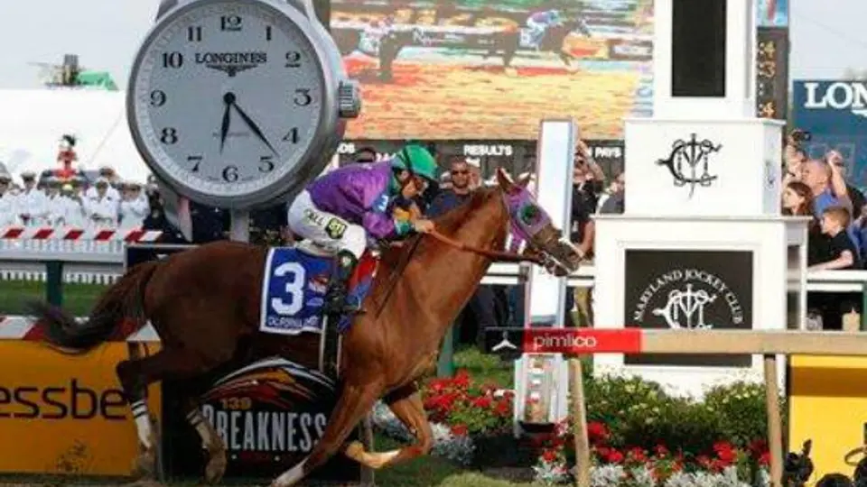 Jockey mexicano, Víctor Espinoza, conquista Preakness Stakes