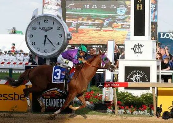 Jockey mexicano, Víctor Espinoza, conquista Preakness Stakes