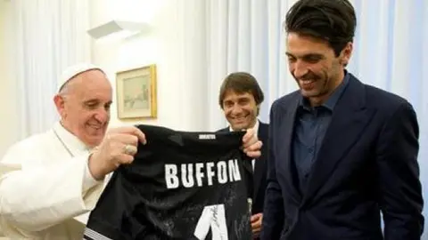 Juventus visita al Papa en el Vaticano