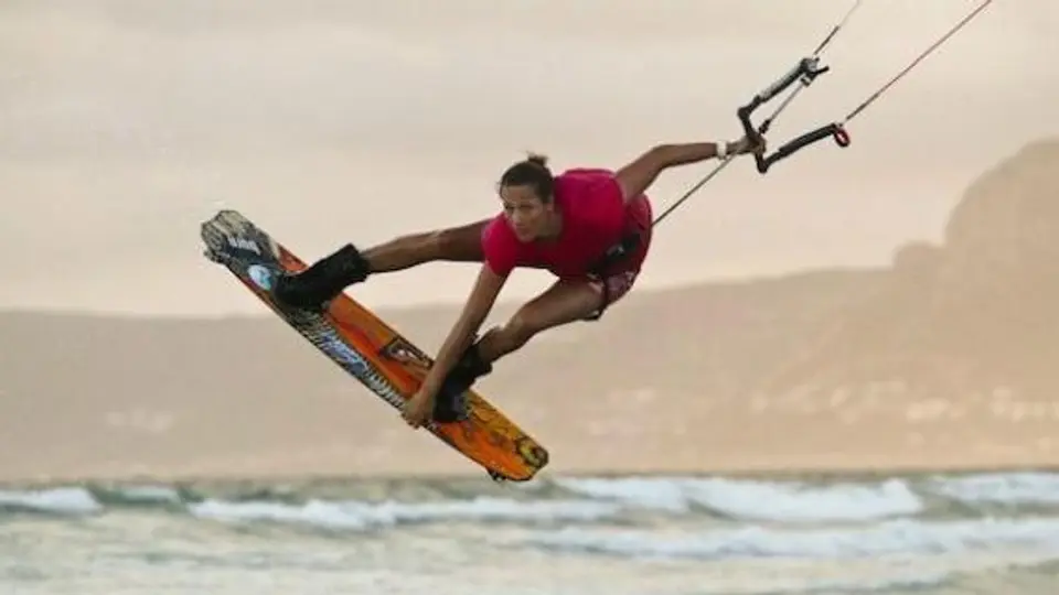 Winkowska gana primer prueba del Mundial de kiteboarding