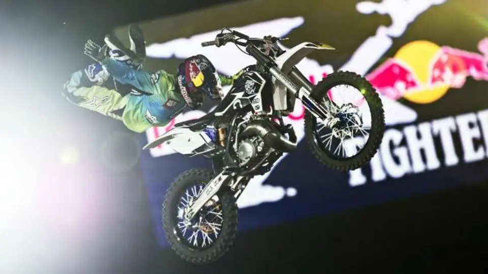Erick Ruiz, descalificado de los Red Bull X-Fighters