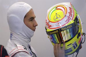 'No me siento cómodo con el coche': Checo