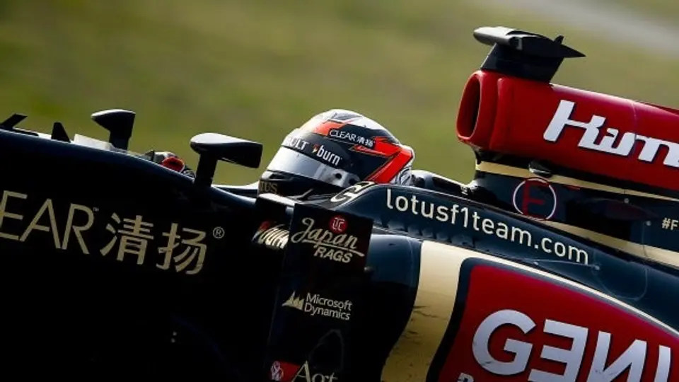 Raikkonen culpa a Checo por el choque