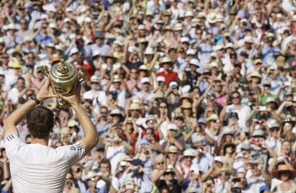 Todo el All England Club celebró a su héroe | EFE