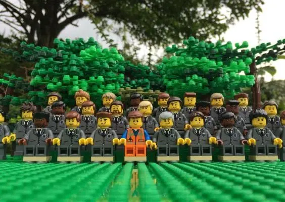 Lego recrea foto oficial de Inglaterra