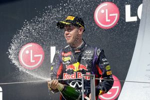 'Fue muy divertida la batalla final con Kimi Raikkonen': Vettel
