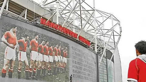 Manchester United confirma terrenos para la construcción de nuevo estadio para 100 mil aficionados