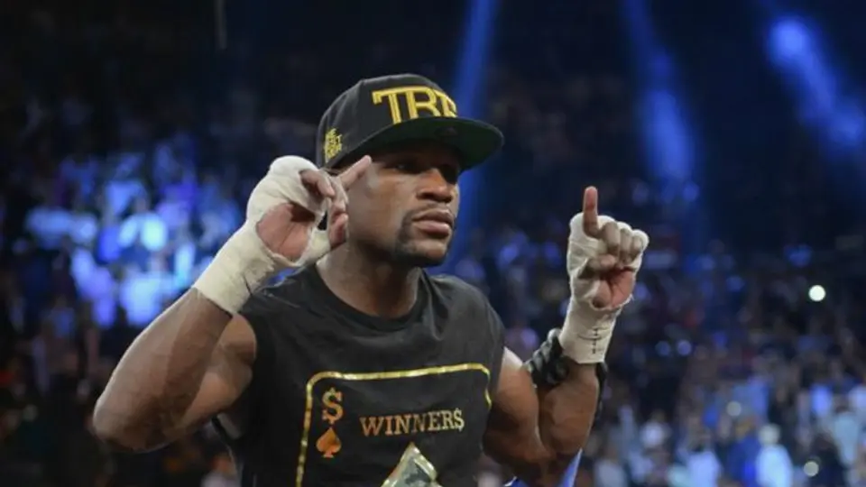 Floyd Mayweather, interesado en comprar a los Clippers
