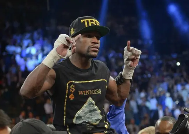 Floyd Mayweather, interesado en comprar a los Clippers