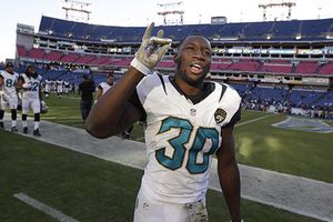 Jacksonville consigue su primer triunfo de la temporada