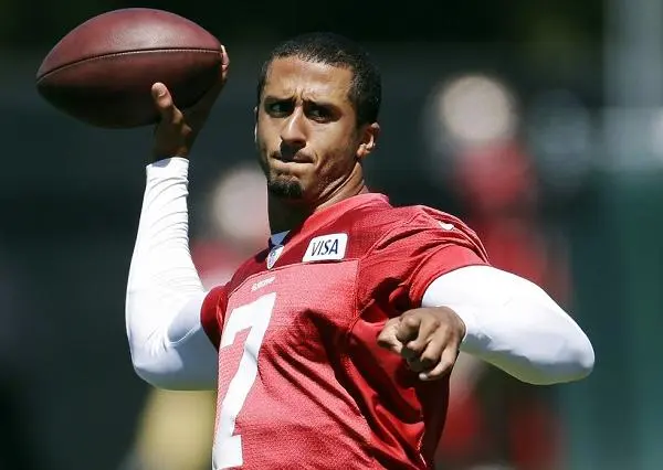 Kaepernick niega versiones por supuesto abuso sexual