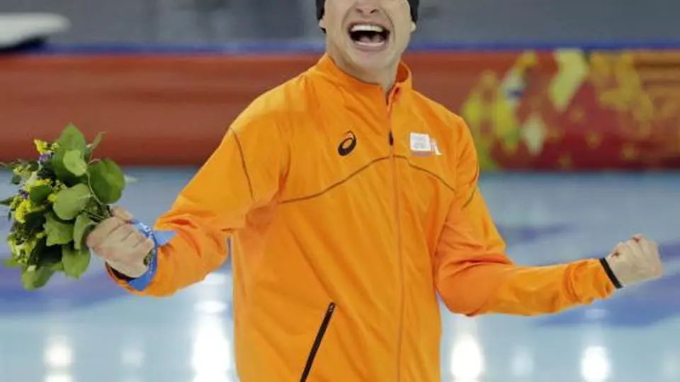 Sven Kramer impone récord Olímpico en patinaje de velocidad