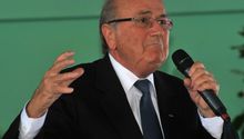 Blatter condena actos en Maratón de Boston