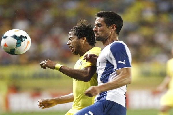 Gio intenta escapar de la marca de Raúl Rodríguez | EFE