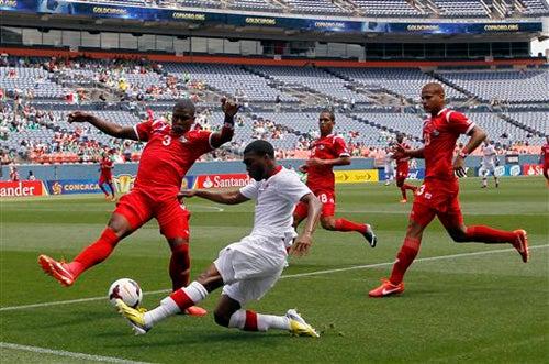 Los canaleros se emplearon bien en el fondo para decretar el 0-0 ante los candienses | AP